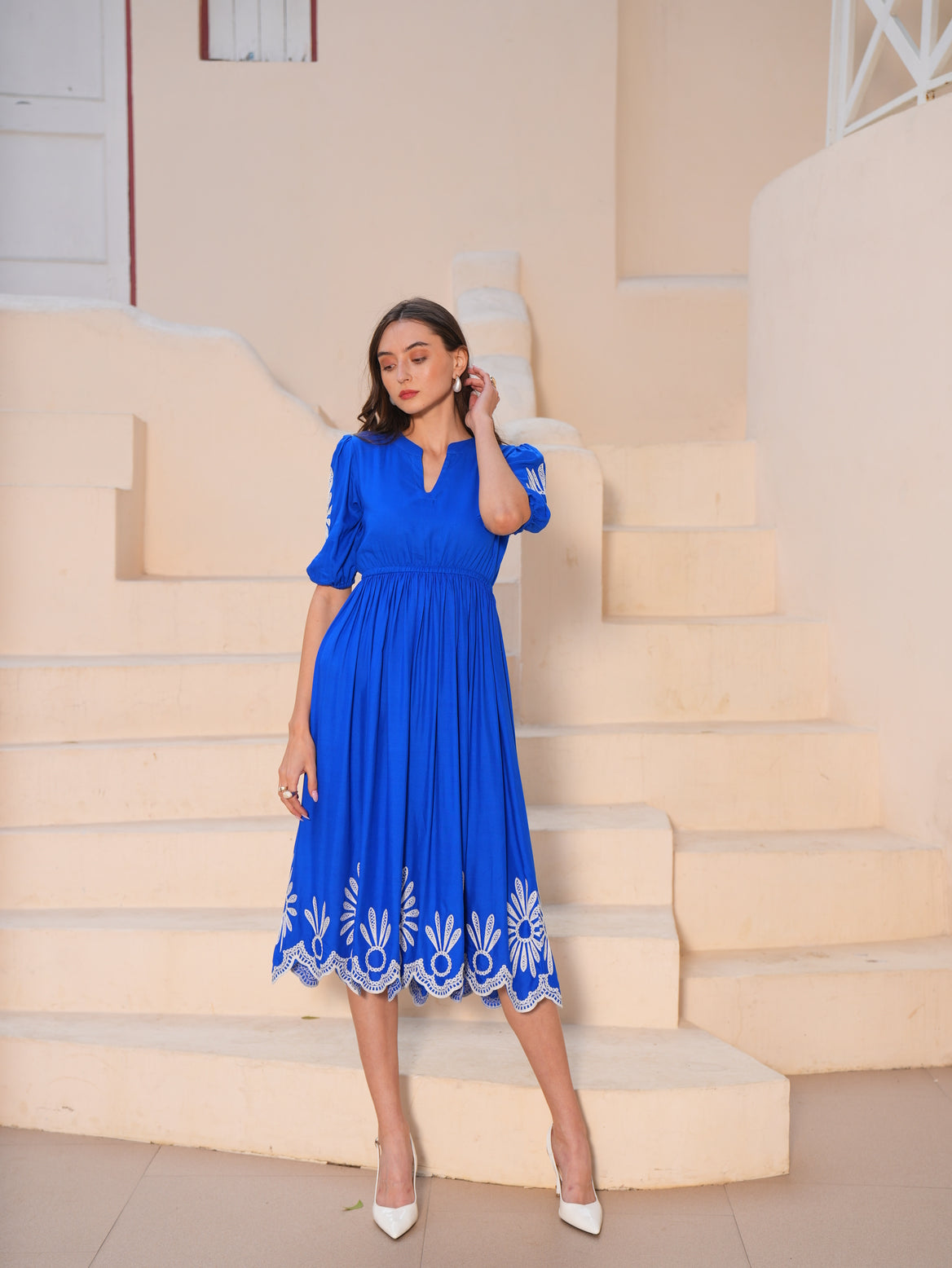 Blue Embroidery Puff Slevee Maxi Dress