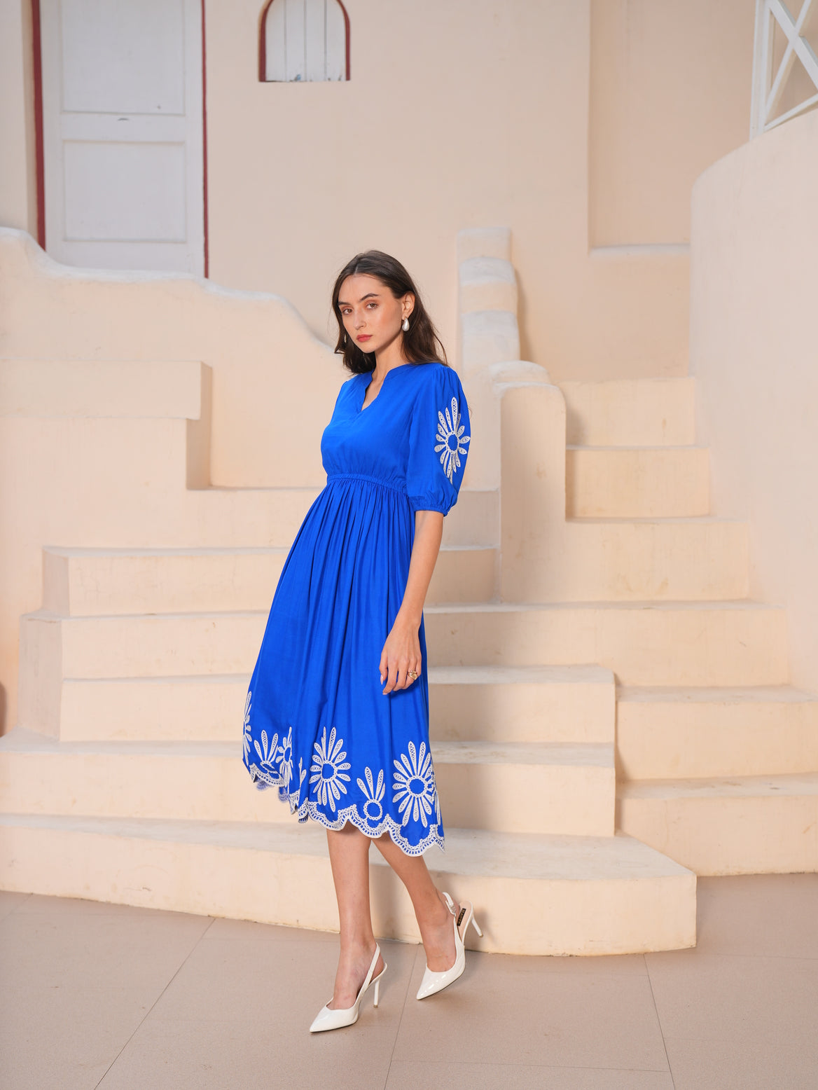 Blue Embroidery Puff Slevee Maxi Dress