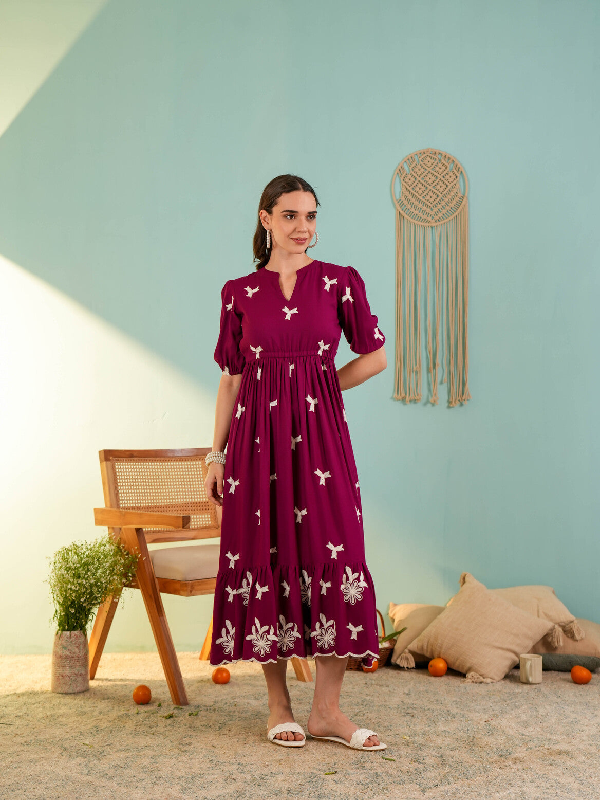 Purple Embroidery Puff Slevee Midi Dress