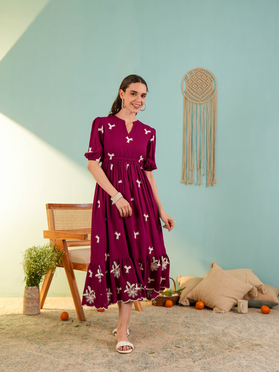 Purple Embroidery Puff Slevee Midi Dress